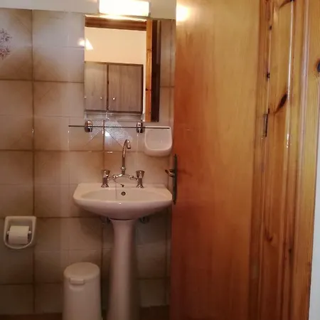 Tony & * לגאנאס